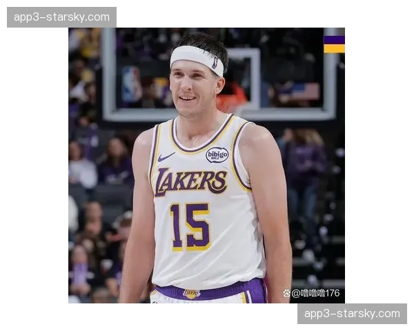 湖人里夫斯髋部伤势升级可出战 八连胜阵容再获关键拼图